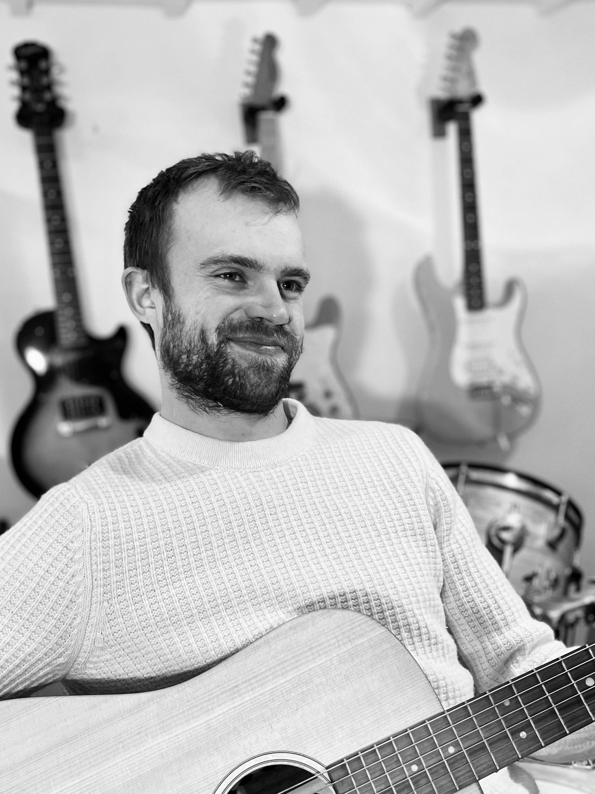 Alistair Robertson - Film and TV composer based in London, UK